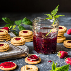Butter Cookies with Raspberry Filling
