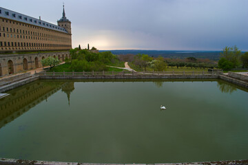 monastyr park ogród rośliny natura widok  © Piotr