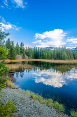 Fototapeta premium Majestic mountain lake in Canada.