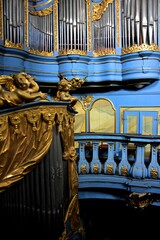 Organy w kosciele, Archiopactwo Ojcow Cystersow i Kosciol Wincentego Kadlubka w Jedrzejowie,