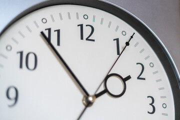 simple clock hours close up, minute countdown circle