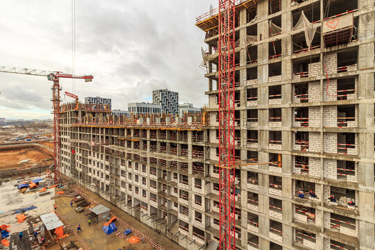 Roof Reinforcement. Formwork Is Temporary Or Permanent Molds. Concrete Or Materials Are Poured. Monolithic, High-altitude Work On High-rise New Building Under Construction Site. 