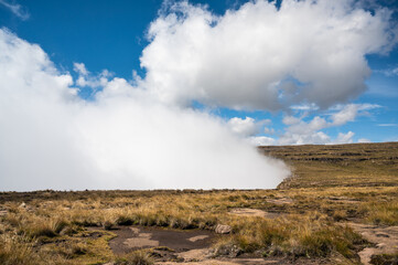 Fototapeta na wymiar Highlands landscape of Drakensberg mountains at clouds level