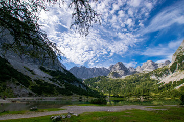 Fototapeta na wymiar scenery around Seebensee in the austiran alps (Ehrwald, Tyrol, Austria)