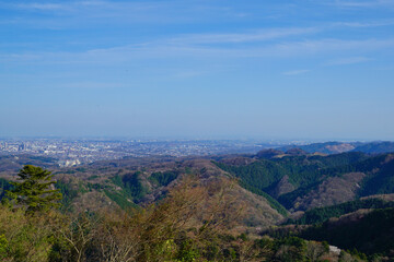 Fototapeta na wymiar 高尾山　かすみ台展望台からの景色　春