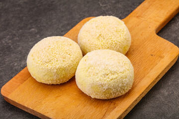 Raw potato zrazy for cooking