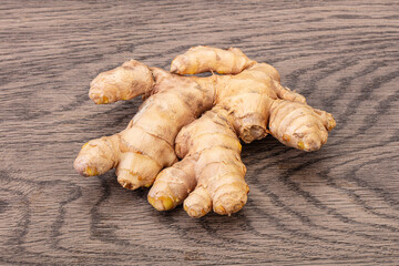 Natural organic raw ginger root