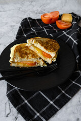 egg, cheese and tomato sandwiches