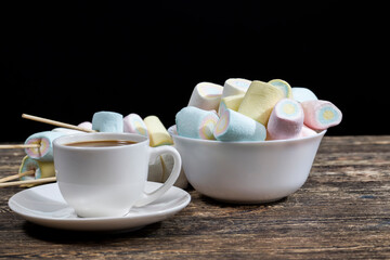 marshmallow is made in different colors of cylindrical shape