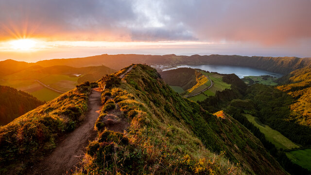 Miradouro do Can&aacute;rio ao P&ocirc;r do sol, S&atilde;o Miguel - A&ccedil;ores