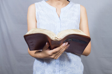 girl reading the bible