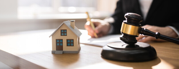 Divorce Property Law And House Foreclosure