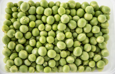 Pea seeds freshly picked and peeled for food use