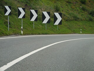 road curve sign