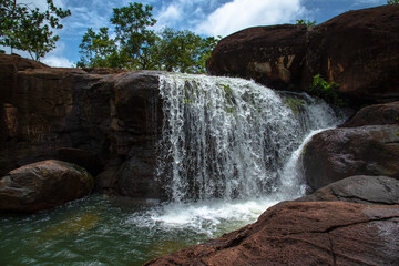 Queda d'água da cachoeira do Pium no Estado do Amapá - Amazônia - Brasil. 
