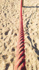 Seil rot Umrandung maritim Absperrung VIP Strand Hangelpfad Spielplatz Sandkasten Sommer Sonne...