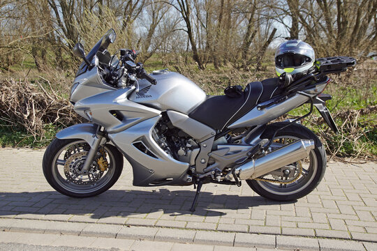 Honda CBF 1000