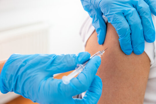 vaccinating-2