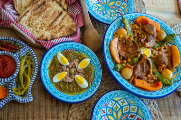 Couscous tunisien a l'agneau et Salade Grillée Ou Slata Méchouia