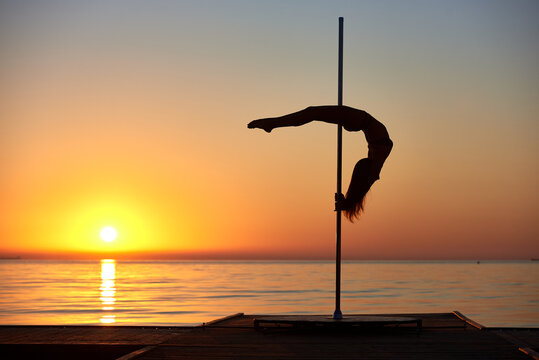 sunsrise pole dance