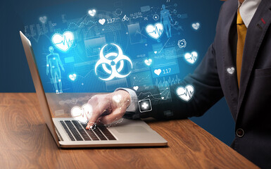 hand browsing on the internet for medical issues