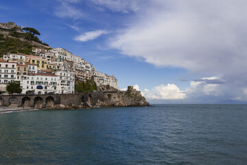 Naklejka premium Amazing Amalfi coast, colorful hillside houses, Mediterranean Sea, Italy