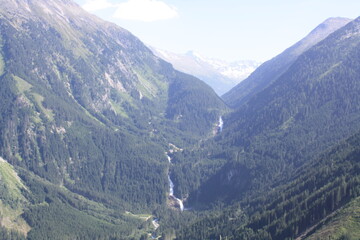 Vistas del valle y de las cataratas de Krimml. Austria.