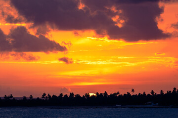 Fototapeta premium Pôr-do-sol na praia de Serrambi.