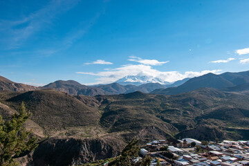 Paisajes del interior de la región de Arica y Parinacota. Lago Chungará, ideal para conocer la naturaleza y lo hermoso del lugar