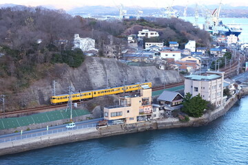 Fototapeta premium 広島尾道大橋上、寒さで頑張った鉄道撮影。
