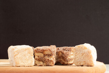 Mix of powdered milk and traditional Italian straws.