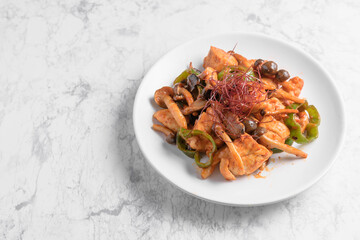 鶏肉のコチュジャン炒め