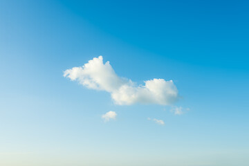 Obraz premium Beautiful blue sky and clouds with daylight natural background.