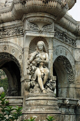 Fototapeta na wymiar Floral Fountain, Mumbai, Detail