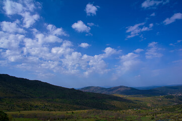 Fototapeta na wymiar krajobraz góry niebo chmury widoki natura rośliny