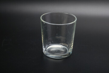 Empty glass for vine or water