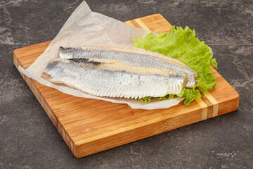 Herring fillet with salad leaves