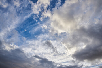 Obraz premium Dramatic Cloudscape in the afternoon, background or resource picture