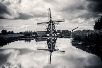 Fototapeten Black And White Colors At The Hoog And Groenland Mill At Loenersloot The Netherlands 12-10-2020 © Robertvt