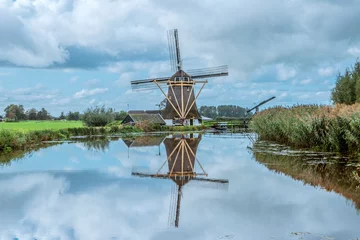 Fototapeten Blue Colors At The Hoog And Groenland Mill At Loenersloot The Netherlands 12-10-2020 © Robertvt