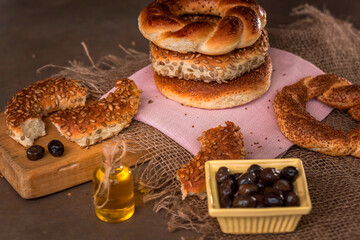 Assorted turkish bagels