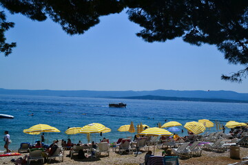 Chorwacja plaża parasole