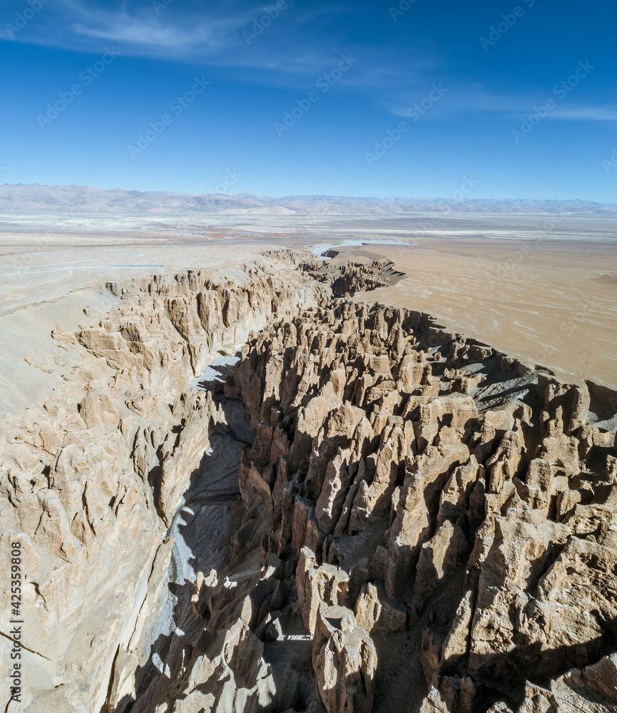 Wall mural natural scenery of the eroded landscape and rock towers