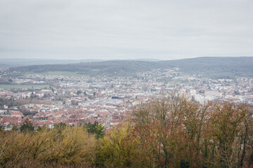 Panorama de la ville de Vesoul. Le panorama d'une ville.
