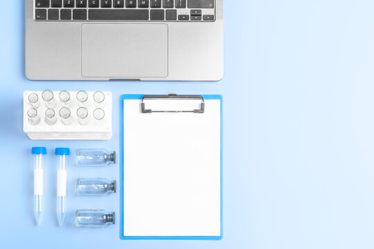 Flat lay photo of online medicine concept. - Powered by Adobe