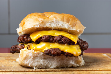 doble hamburguesa con queso