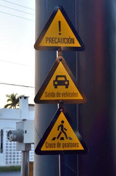 Letreros trangulares