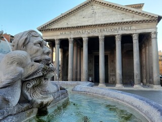 Pantheon e Fontana di piazza della Rotonda