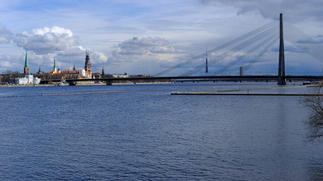 View of the Cable-stayed Bridge from Kipsala