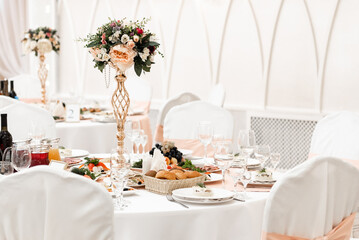 Wedding decoration. Wedding table. Wedding cake. Wedding wine and drinks.